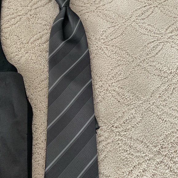 Calvin Klein tuxedo grey accessory set L - Picture 5 of 5